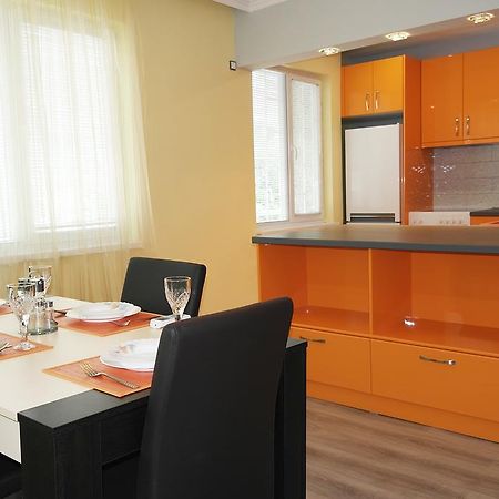 Water House Apartment Shumen Exterior photo